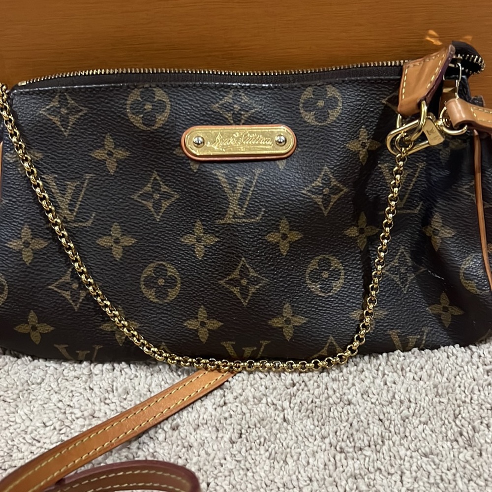 Louis Vuitton Eva - Picture 2 of 8